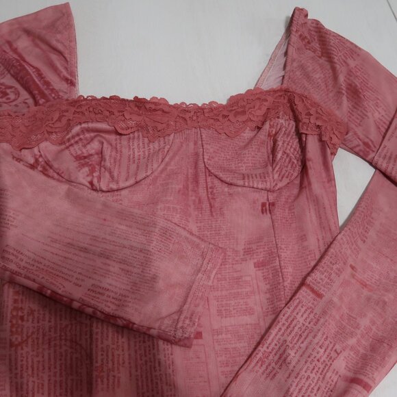 💗 Pink Long Sleeve Corset Dress – Sexy & Elegant 💗 - Picture 4 of 6